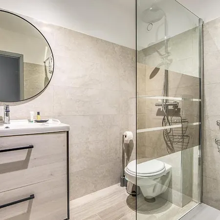 Antoinette - Welkeys Apartmán Antibes